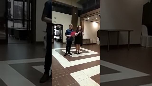 Прочитала стих для мамы на дне рождения | Поздравление от дочки | любимая мамочка до слёз смотреть онлайн