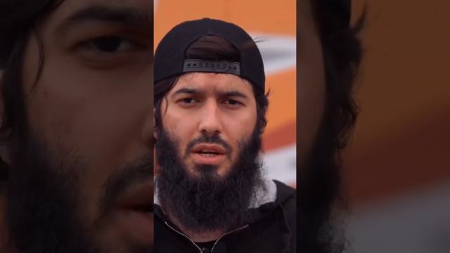 Не думай что АЛЛАh не ведает Что творят Беззаконники (Рауф Ибн Саляф) смотреть онлайн