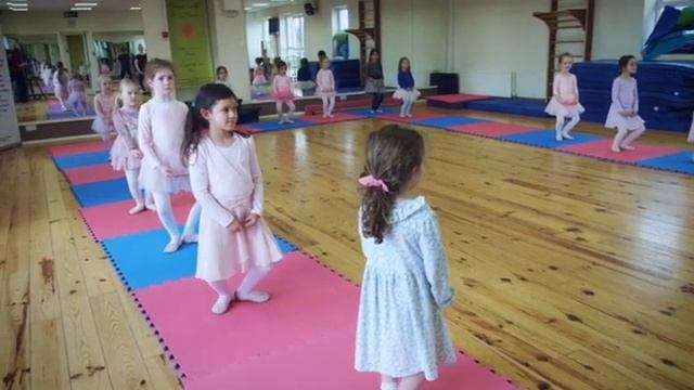 Ashbourne School of Dance Promo 19 смотреть онлайн