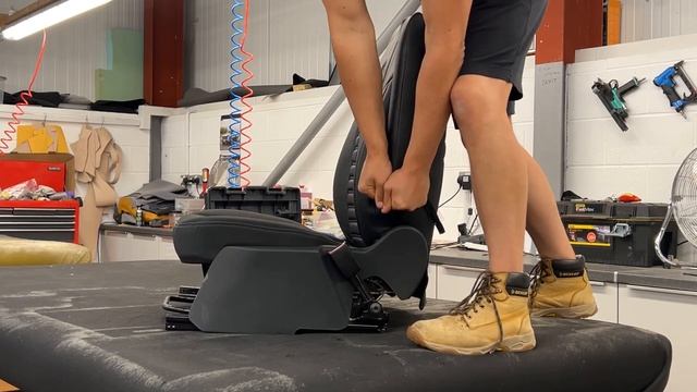 Ford Transit Custom Ezee Parts Fitting Video - Driver seat смотреть онлайн