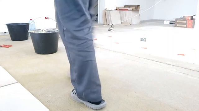 Ровная укладка плитки! Как избежать усадки! Как приготовить плиточный клей и о нарушение инструкции смотреть онлайн