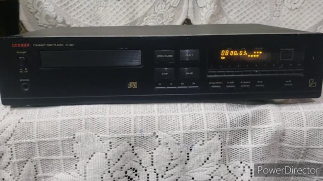 Luxman audio CD player for sale model number D322 Price only 6000 My contact 9873741192 смотреть онлайн