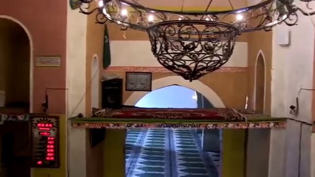 Старый мечеть в сел Кумух Лакского района. Построен в 162 году мусульманского календаря. المسجد ا смотреть онлайн