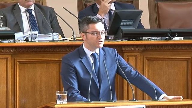 ИЗКАЗВАНЕ НА КРИСТИАН ВИГЕНИН В НС НА 06.10.2017 смотреть онлайн