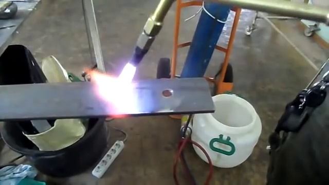 горячая гибка стали в домашних условиях. смотреть онлайн