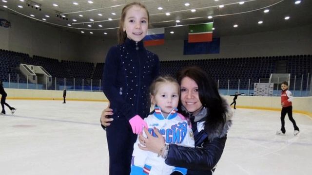 Свалилась неожиданная слава! Что стало с фигуристкой, покорившей интернет в 2,5 года смотреть онлайн