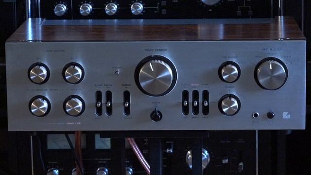 Pierre Lurne J1 - SL5 Tonearm, Audio Technica at20sla Cart - Luxman L-85v - ADS L710 Speakers смотреть онлайн