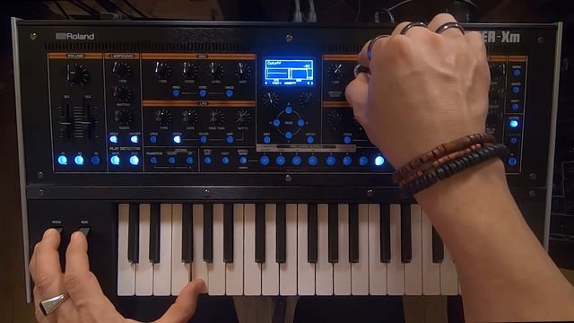 Roland Jupiter Xm In Action смотреть онлайн