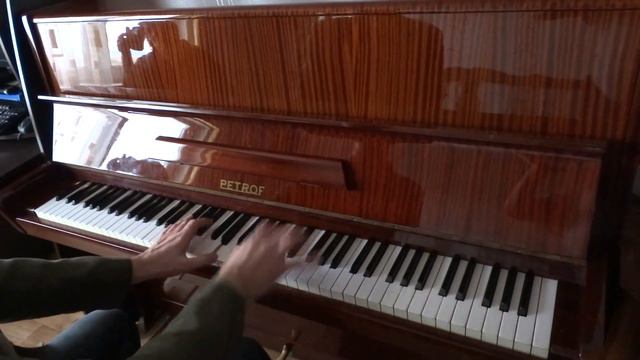пианино Petrof