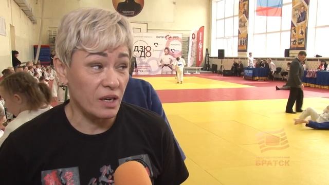 Гибкий путь к победе В Братске состоялся турнир по дзюдо среди девушек смотреть онлайн