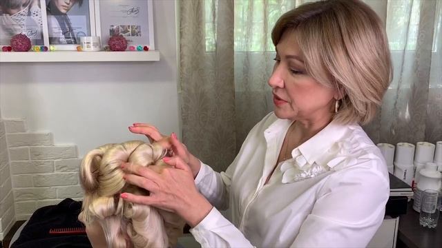 МОДНАЯ ВЕЧЕРНЯЯ УКЛАДКА НА ДЛИННЫЕ ВОЛОСЫ СОВЕТЫ НАТАЛЬИ ШАРОПАТ смотреть онлайн