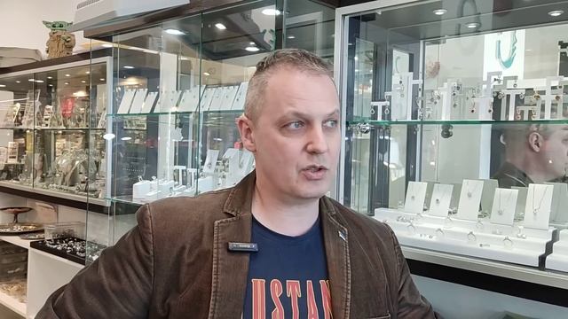 Драгоценные камни: бриллианты и муассаниты. Трейдер про то, сколько стоят бриллианты на самом деле смотреть онлайн