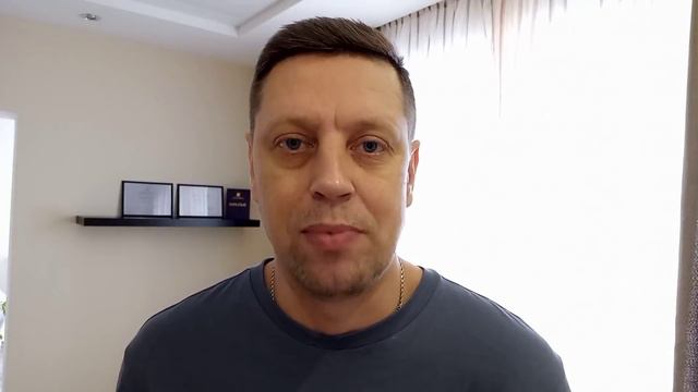 Ты мало даёшь мне денег