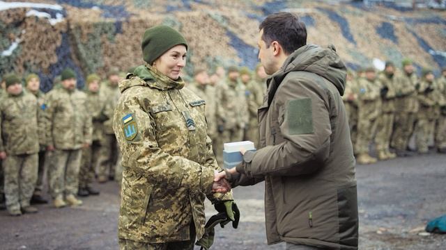 Comparez L’Ukraine Avec L’Allemagne.