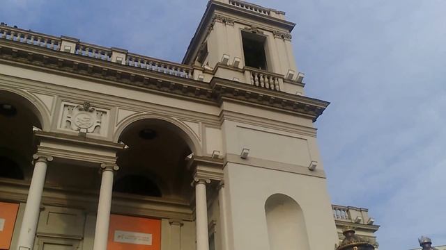 Бывший Дом Культуры Железнодорожников в Тбилиси смотреть онлайн