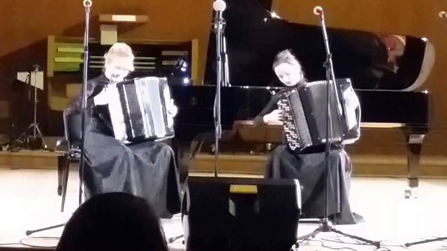 2018-02-09 19:13 Песня старого извозчика (пьеса Е. Дербенко на тему Н. Богословского) ⁽¹⁵'²¹⁾ смотреть онлайн