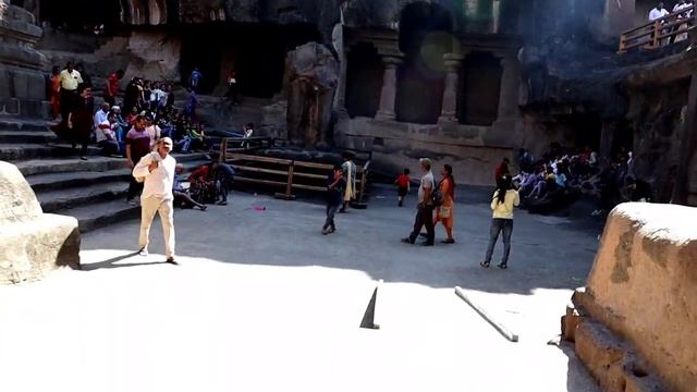 1 DAY TRIP TO ELLORA CAVES || PART 01 || AURANGABAD TOURIST PLACES || @ABSKVLOGS @IFRAZPATEL смотреть онлайн