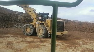 CATERPILLAR 993 K Погрузка в карьере