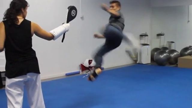 Taekwondo Nutriset Gym смотреть онлайн