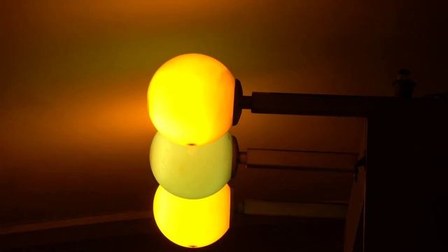 Станция метро Улица Академика Янгеля до замены освещения | Легендарные натриевые лампы смотреть онлайн