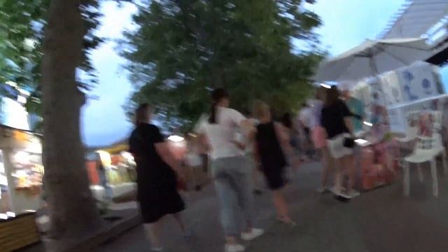 ЛАЗАРЕВСКОЕ. Прогулка. Пилинг рыбками. Вечер в Лазаревском смотреть онлайн