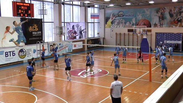 Волейбол. Нападающий удар. Команды ДГУ Махачкала и ДГТУ Ростов-на-Дону смотреть онлайн