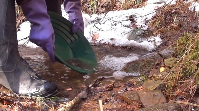 Нашел золото в замершем ручье смотреть онлайн