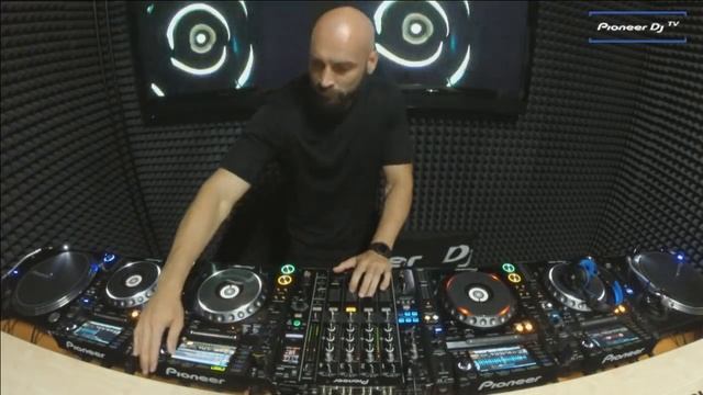Клуб Микс /SQUIRE Studio Live Mix @ Pioneer DJ Moscow смотреть онлайн