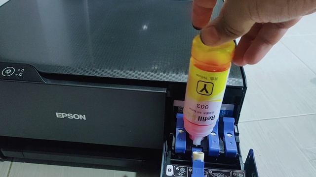 How to refill ink eco tank printer EPSON L3110 | EPSON L3210 L3250 L3256 L3150 L1210 L121 смотреть онлайн