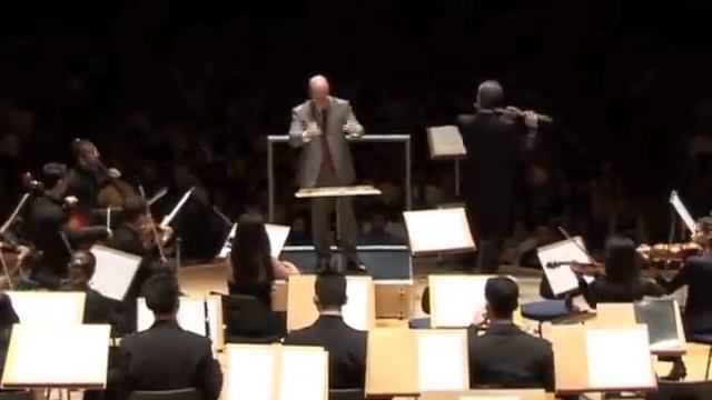 Mozart D 1.mov смотреть онлайн