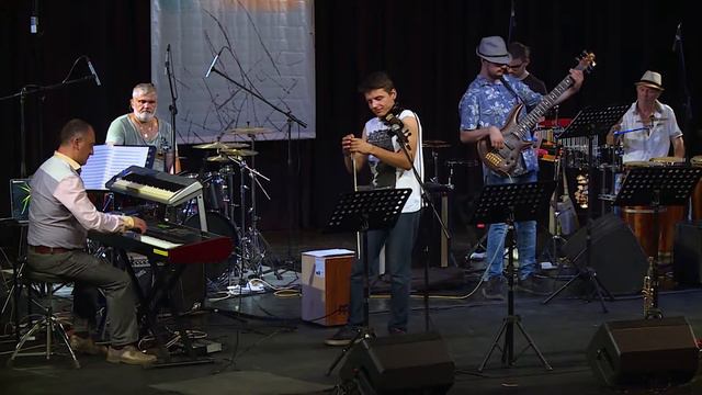 TINY TWINS / UZEB COVER / RJS LIVE - 2018 / RUSSE, BULGARIA смотреть онлайн