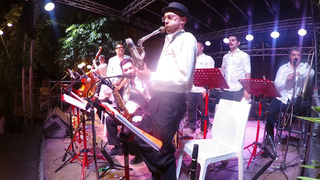 Baritone sax blues solo - Fabrizio D'Alisera live - Conn 12M смотреть онлайн