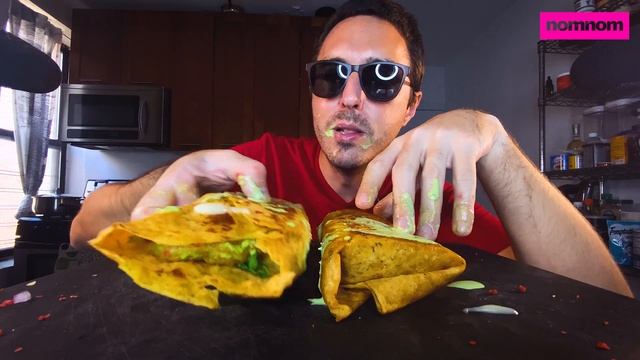 Mukbang Eating FRIED SPICY VEGETARIAN CHICKEN BACON RANCH * nomnomsammieboy * смотреть онлайн