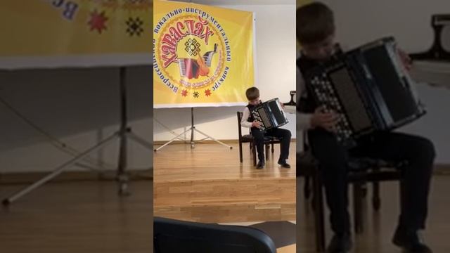 1.Косенко, "Скерцино" 2. "Ой со вечора да с полуночи" смотреть онлайн