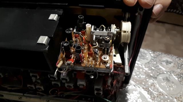 Экспортная версия радиоприемника типа "Океан 214" (Euromatic 217) с блоком УКВ 2-01Е. смотреть онлайн