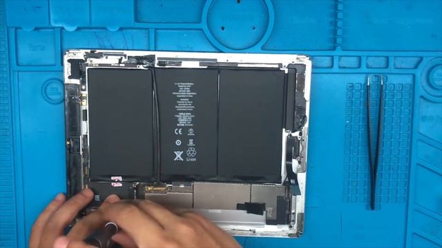 Montagem de iPad 2 A1395 смотреть онлайн