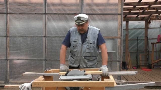 Распиловочный стол из пилы интерскол смотреть онлайн