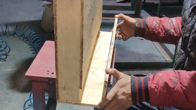 Бункерная кормушка для птиц за 30 минут своими руками смотреть онлайн