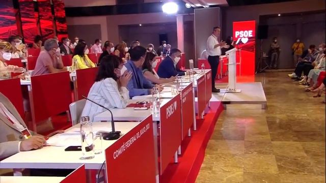 El PSOE despeja el camino para que Juan Espadas sea el líder en Andalucía a finales de julio смотреть онлайн