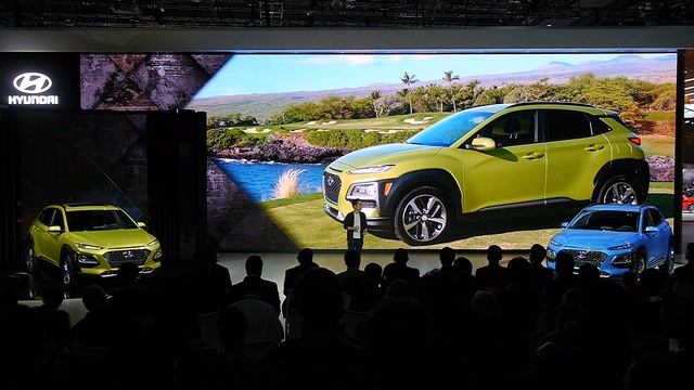 First Look Hyundai Kona 2018 @LA Auto Show 2017 смотреть онлайн