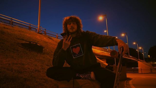 катаюсь на скейте и болтаю | ночные разговоры смотреть онлайн