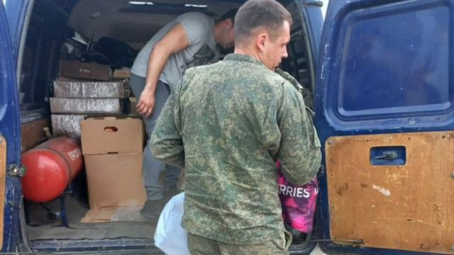 Шестой сбор гуманитарной помощи нашим солдатам на передовой смотреть онлайн