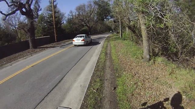 [SMIDSY] BMW driver vs. "invisible" motorcycle on Page Mill at Arastradero - Close call смотреть онлайн