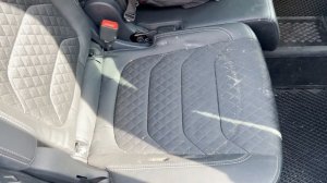 Чистка салона автомобиля Шкода Кодиак с помощью Vanish для ковров