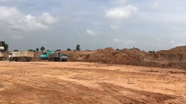 ISUZU ร็อคกี้ ขึ้นจากบ่อยกล้อโชว์ смотреть онлайн