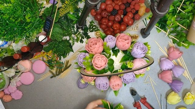 Корзинка с тюльпанами смотреть онлайн