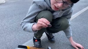 Что гремит в самокате если всё затянуто? Как поменять подшипники, если старые не вытащить?