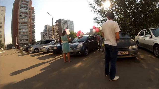 Веселиться повод ЕСТЬ, нашей Маше двадцать(зачёркнуто) ВОСЕМНАДЦАТЬ! смотреть онлайн