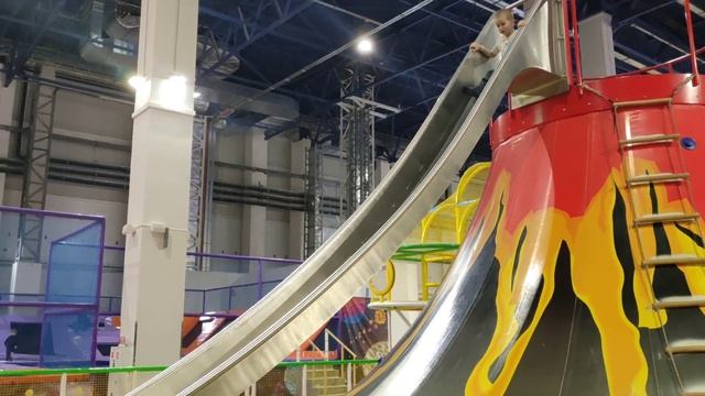 Семейный парк развлечений "Galaxy" | ТРЦ Лавина Молл ("Lavina") | Киев смотреть онлайн