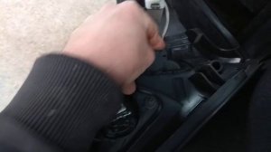 Volkswagen TIGUAN 2008г.в .фольксваген Тигуан,разбераем заднюю дверь, снимаем карту, вынимаем стекл